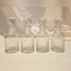 Set 4 Glass Bitters Decanter, Airtight Stopper Mini Dispensers Perfume